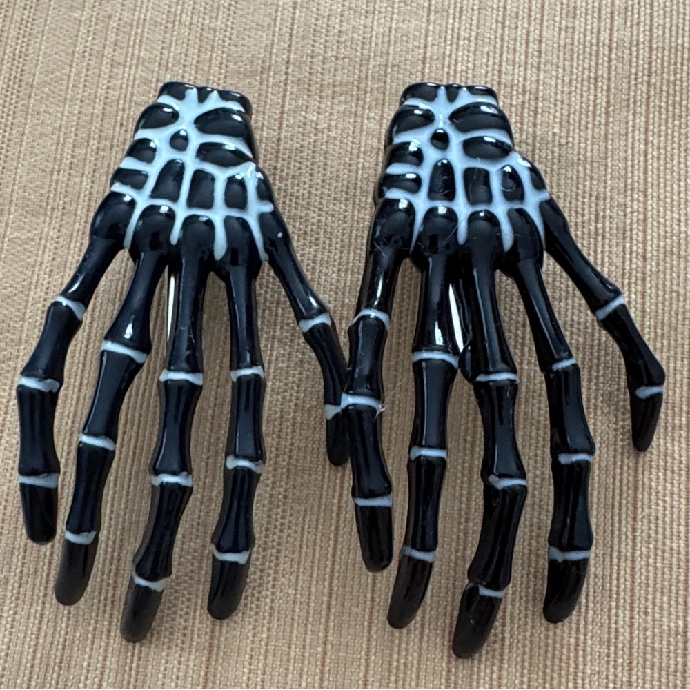 Black skeleton hand bones pins clips women or girls Halloween new 2 pieces!